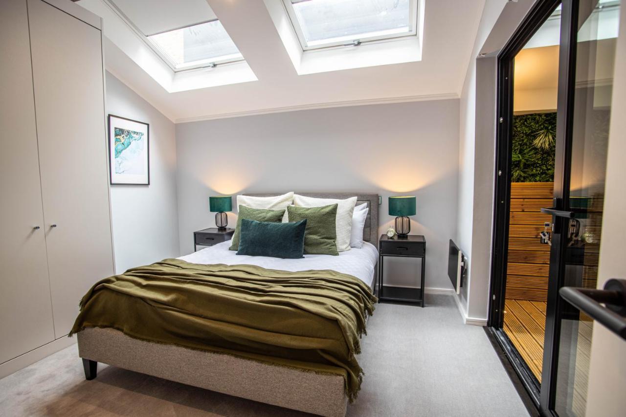 Modern & Chic One Bedroom Apartments In Fitzrovia By Sojo Stay London Exterior photo