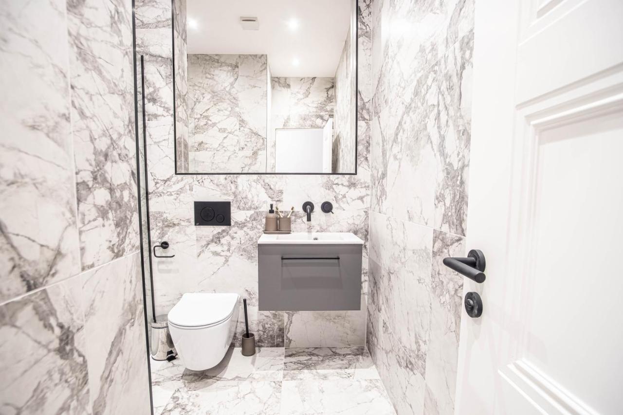 Modern & Chic One Bedroom Apartments In Fitzrovia By Sojo Stay London Exterior photo