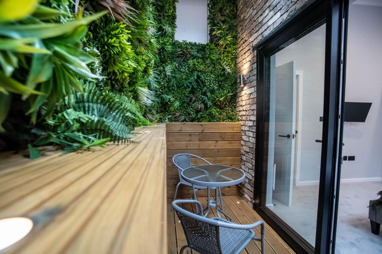Modern & Chic One Bedroom Apartments In Fitzrovia By Sojo Stay London Exterior photo