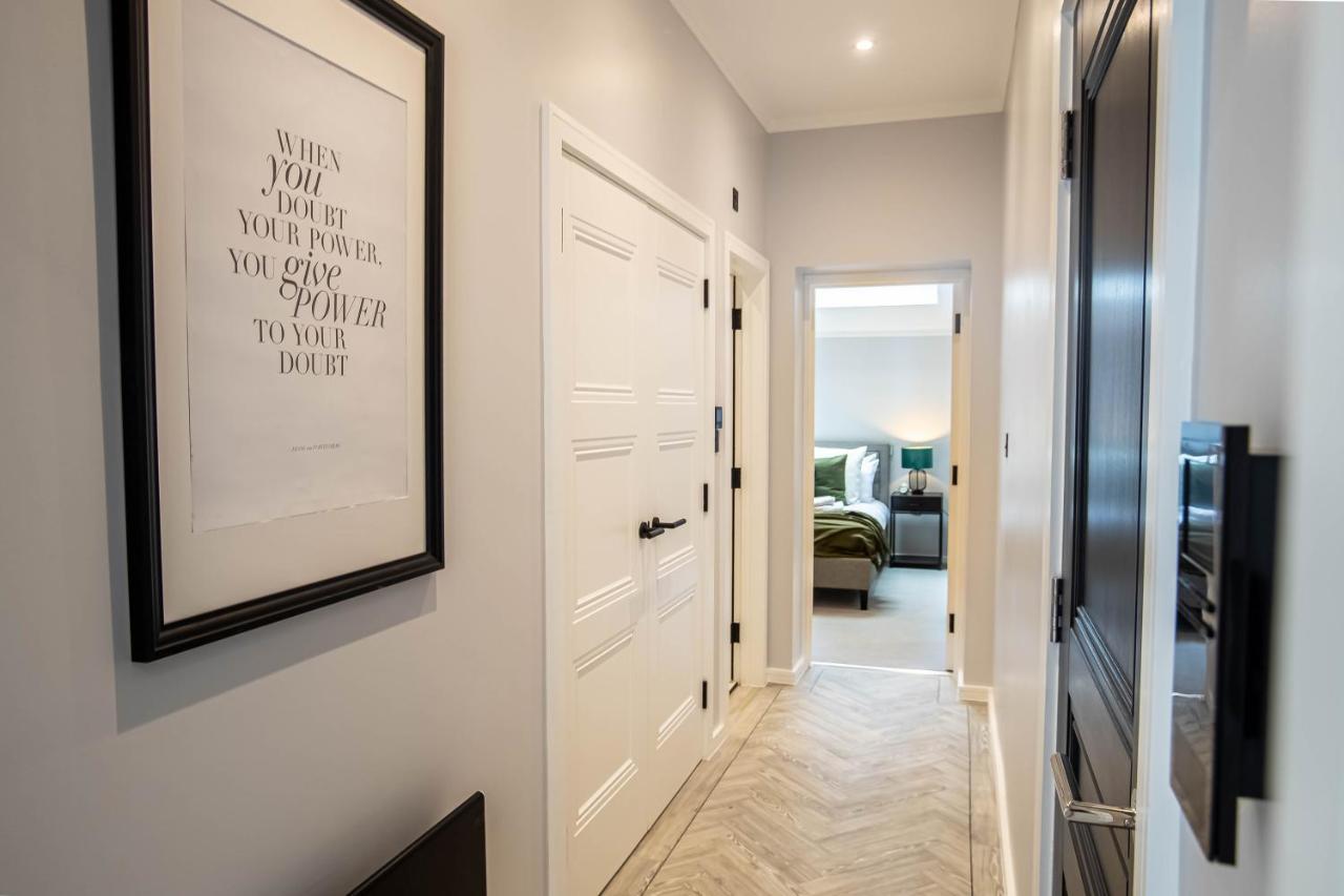 Modern & Chic One Bedroom Apartments In Fitzrovia By Sojo Stay London Exterior photo