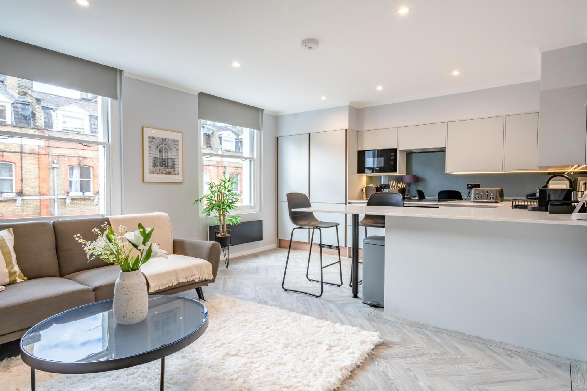 Modern & Chic One Bedroom Apartments In Fitzrovia By Sojo Stay London Exterior photo