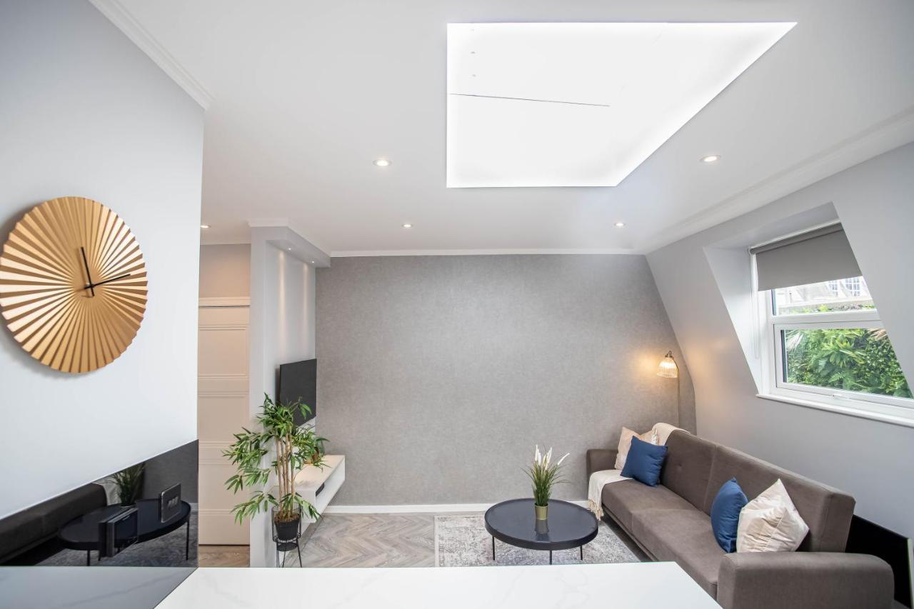 Modern & Chic One Bedroom Apartments In Fitzrovia By Sojo Stay London Exterior photo