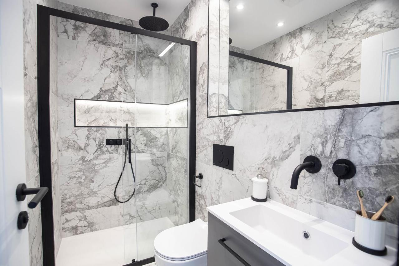 Modern & Chic One Bedroom Apartments In Fitzrovia By Sojo Stay London Exterior photo