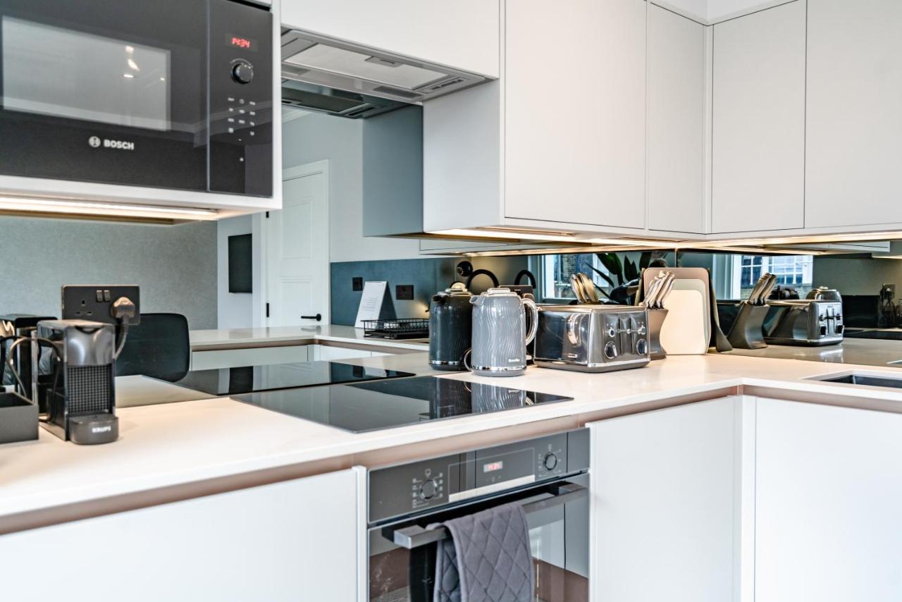 Modern & Chic One Bedroom Apartments In Fitzrovia By Sojo Stay London Exterior photo