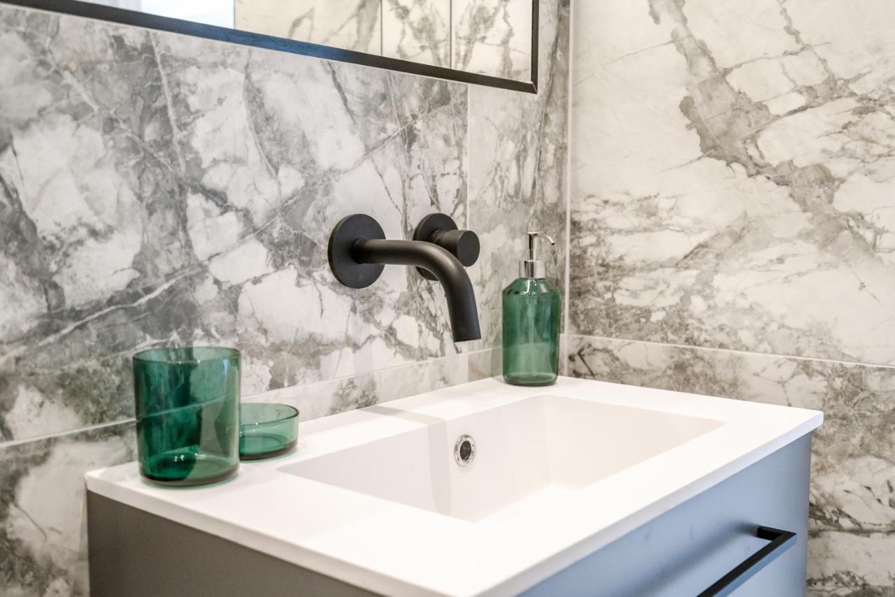 Modern & Chic One Bedroom Apartments In Fitzrovia By Sojo Stay London Exterior photo